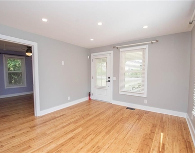 1391 Smith Street Se - Photo Thumbnail 6