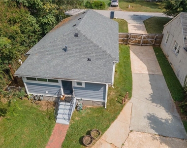 1391 Smith Street Se - Photo Thumbnail 24