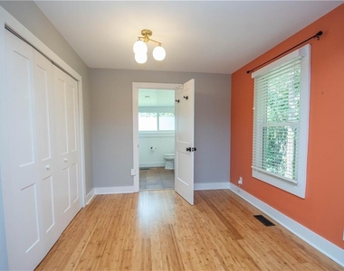 1391 Smith Street Se - Photo Thumbnail 16