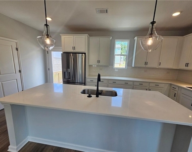3670 Willow Glade Trail - Photo Thumbnail 10