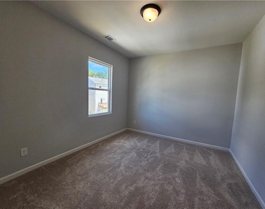 3670 Willow Glade Trail - Photo Thumbnail 35
