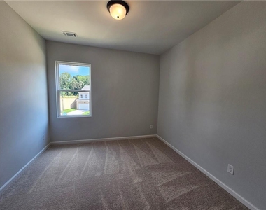 3670 Willow Glade Trail - Photo Thumbnail 36