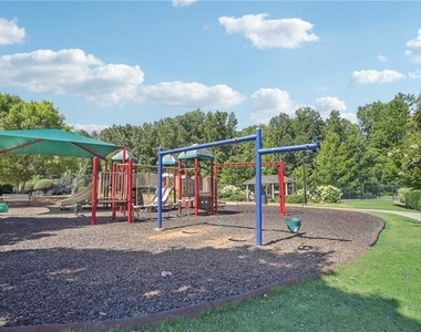 5770 Rialto Way - Photo Thumbnail 37
