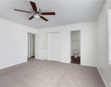 330 Winding River Drive - Photo Thumbnail 15