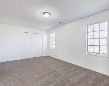 330 Winding River Drive - Photo Thumbnail 12