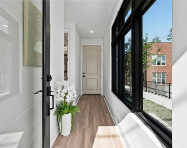 1962 8th Street - Photo Thumbnail 4