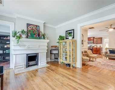 2104 Delano Drive Ne - Photo Thumbnail 13