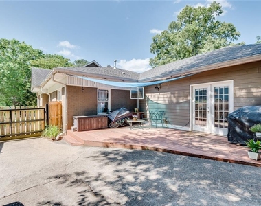 2104 Delano Drive Ne - Photo Thumbnail 6