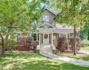 2104 Delano Drive Ne - Photo Thumbnail 2