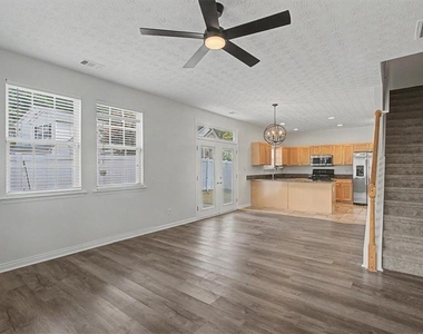 980 Windcroft Circle Nw - Photo Thumbnail 5