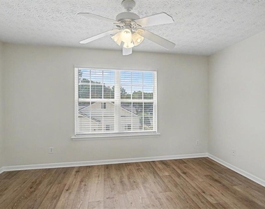 980 Windcroft Circle Nw - Photo Thumbnail 19