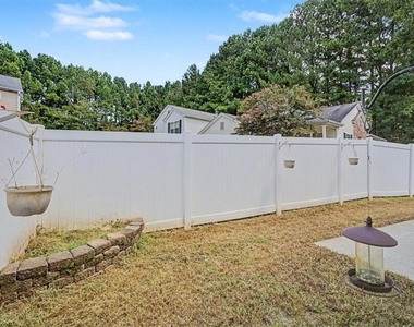 980 Windcroft Circle Nw - Photo Thumbnail 24