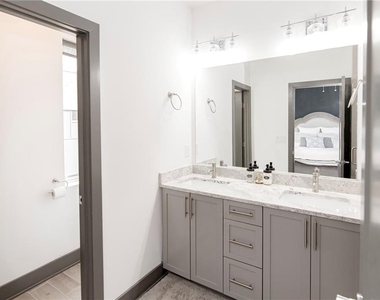 1224 Chelsea Circle Nw - Photo Thumbnail 15