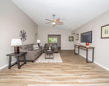 180 Crabtree Drive W - Photo Thumbnail 1