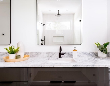 1007 Manigault Street Se - Photo Thumbnail 19
