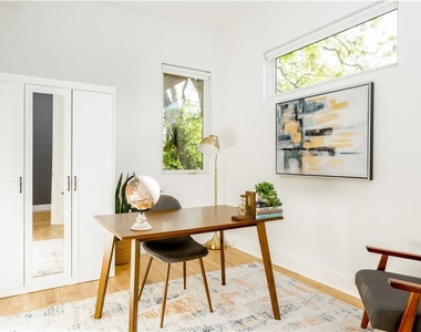 1007 Manigault Street Se - Photo Thumbnail 14
