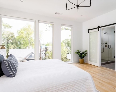 1007 Manigault Street Se - Photo Thumbnail 16