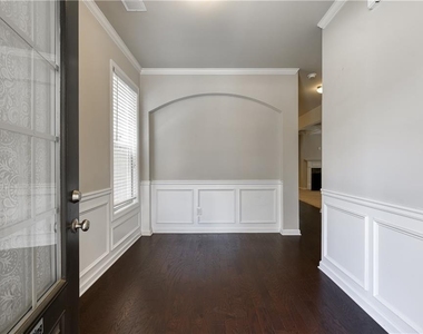 5216 Apple Grove Road - Photo Thumbnail 3