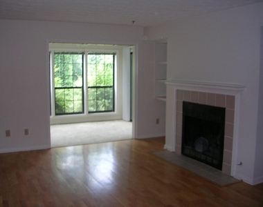 2683 Vinings Central Drive Se - Photo Thumbnail 9