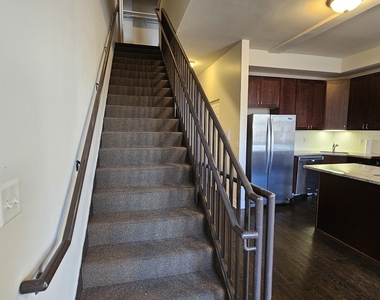 939 W Armitage Avenue - Photo Thumbnail 18