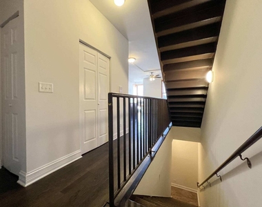 939 W Armitage Avenue - Photo Thumbnail 11