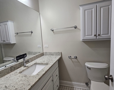 939 W Armitage Avenue - Photo Thumbnail 16