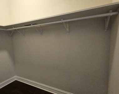 939 W Armitage Avenue - Photo Thumbnail 14