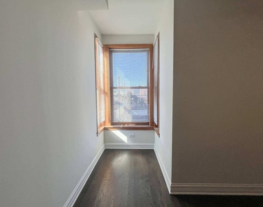 939 W Armitage Avenue - Photo Thumbnail 13
