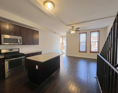 939 W Armitage Avenue - Photo Thumbnail 12
