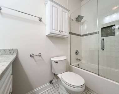 939 W Armitage Avenue - Photo Thumbnail 19