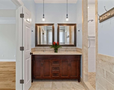 603 Fairway Court - Photo Thumbnail 21