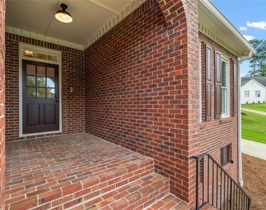 603 Fairway Court - Photo Thumbnail 1