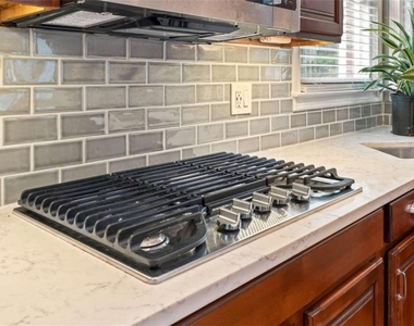 603 Fairway Court - Photo Thumbnail 12