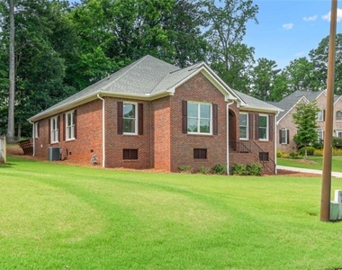 603 Fairway Court - Photo Thumbnail 42