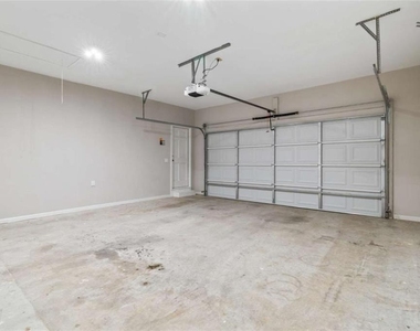 603 Fairway Court - Photo Thumbnail 33