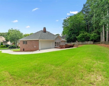 603 Fairway Court - Photo Thumbnail 38