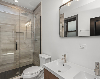 6500 S Ingleside Avenue - Photo Thumbnail 12