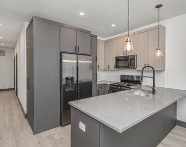 6500 S Ingleside Avenue - Photo Thumbnail 4