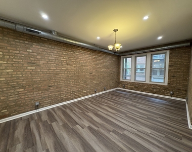 1649 W Pratt Boulevard - Photo Thumbnail 1