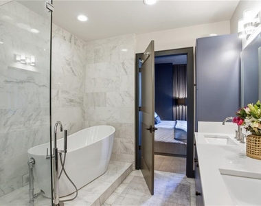 905 Juniper Street Ne - Photo Thumbnail 22
