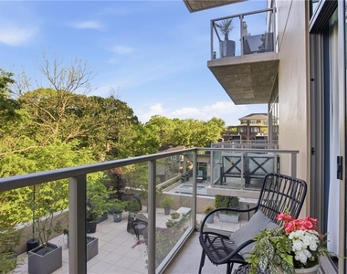 905 Juniper Street Ne - Photo Thumbnail 28