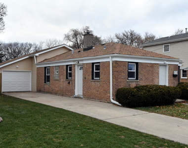 2710 Reuter Street - Photo Thumbnail 2