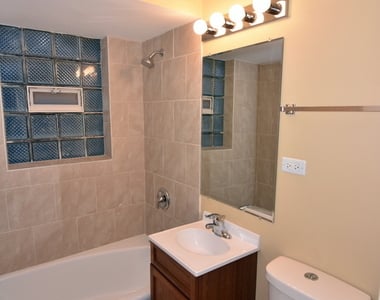 2710 Reuter Street - Photo Thumbnail 4