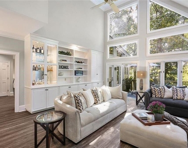 930 Manchester Place - Photo Thumbnail 7