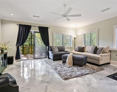 930 Manchester Place - Photo Thumbnail 29