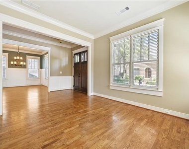 4522 Gateway Court Se - Photo Thumbnail 5