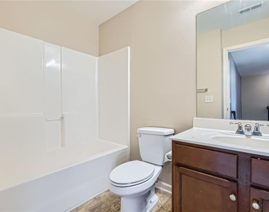 1071 Mcduffie Circle - Photo Thumbnail 8