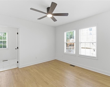 1107 Hardee Street Ne - Photo Thumbnail 20