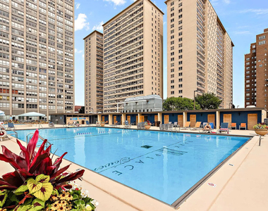 655 W Irving Park Road - Photo Thumbnail 2