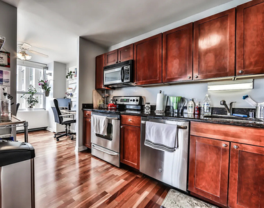 655 W Irving Park Road - Photo Thumbnail 15